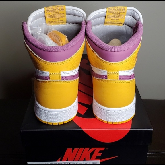 Jordan 1 High Og “Brotherhood” Gs Shoes - Picture 2 of 6